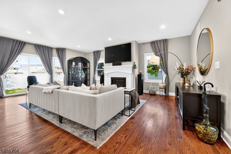 11 Tulip Court Kenilworth NJ 07033