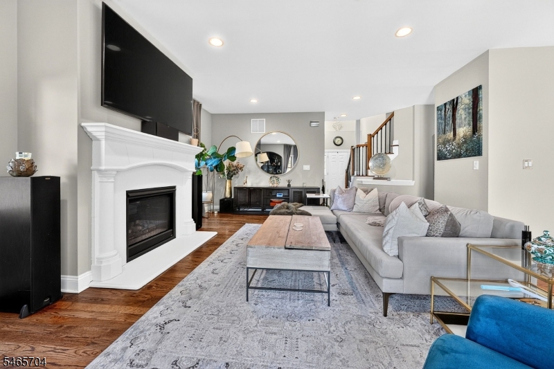 11 Tulip Court Kenilworth NJ 07033