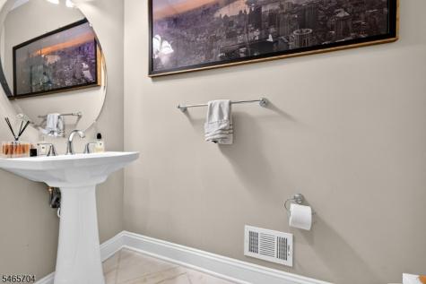 11 Tulip Court Kenilworth NJ 07033