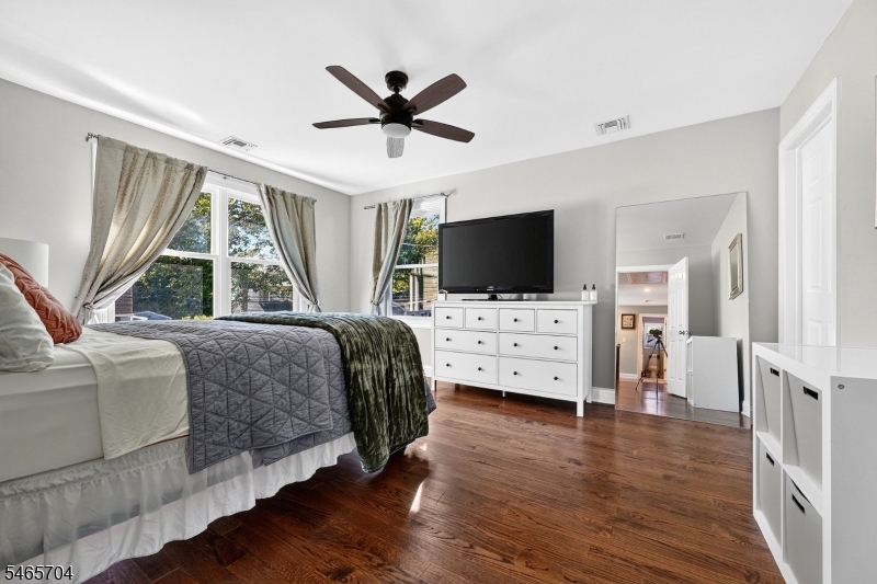 11 Tulip Court Kenilworth NJ 07033