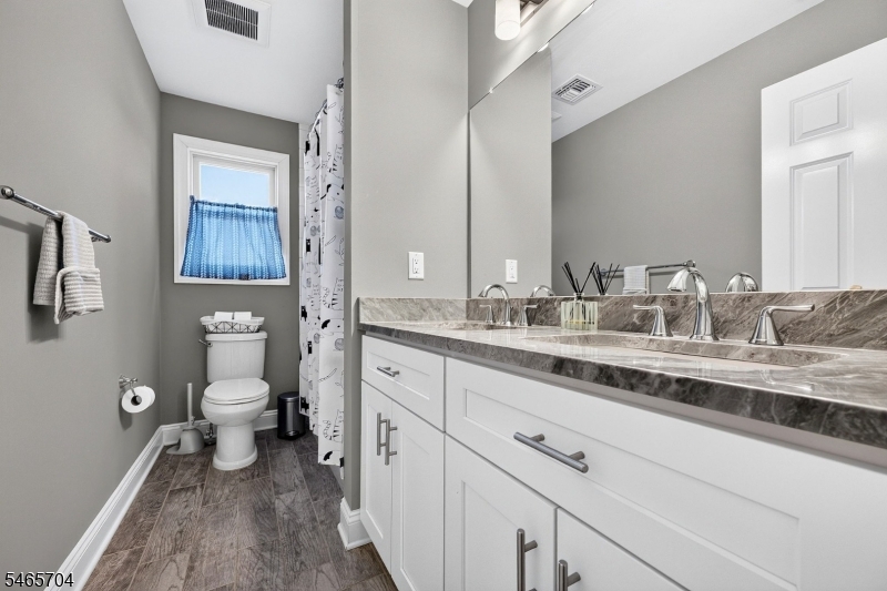 11 Tulip Court Kenilworth NJ 07033