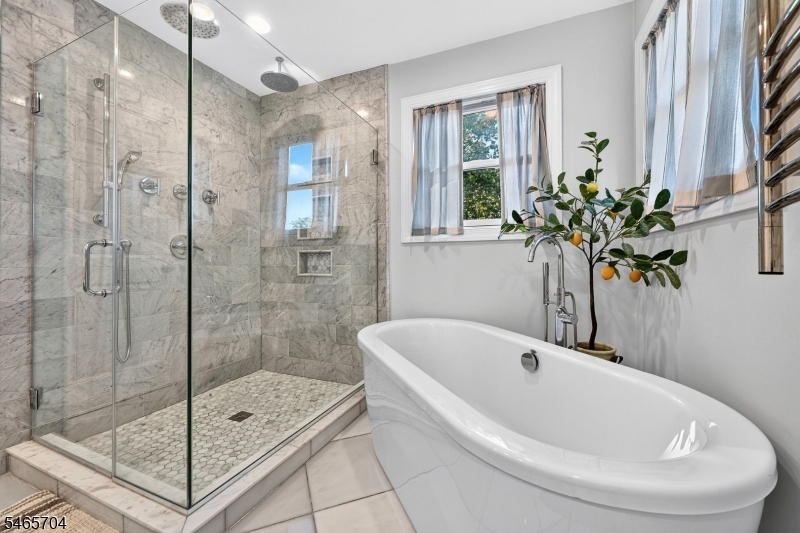 11 Tulip Court Kenilworth NJ 07033