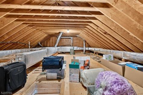 11 Tulip Court Kenilworth NJ 07033