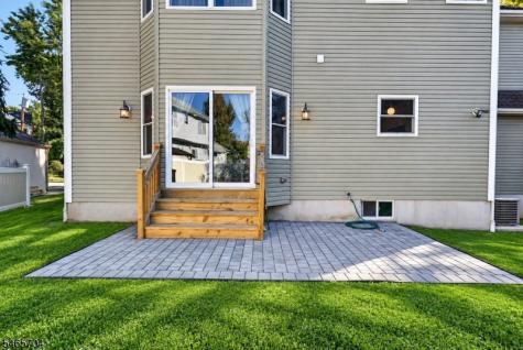 11 Tulip Court Kenilworth NJ 07033
