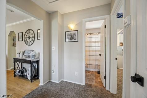9 Cottonwood Court Hardyston NJ 07460