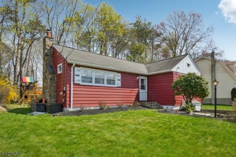 9 Cottonwood Court Hardyston NJ 07460