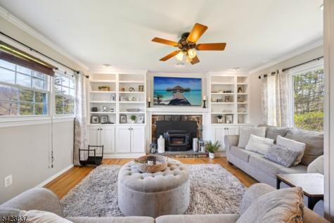 9 Cottonwood Court Hardyston NJ 07460