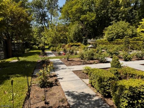65 Hawthorne Avenue Glen Ridge Boro NJ 07028