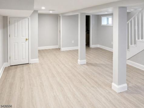 94 S 21st Avenue Manville NJ 08835