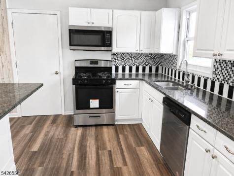 94 S 21st Avenue Manville NJ 08835