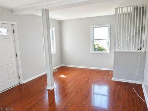 94 S 21st Avenue Manville NJ 08835
