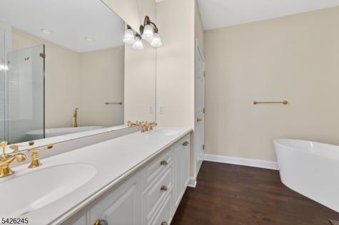 6 Osprey Court Washington NJ 07882