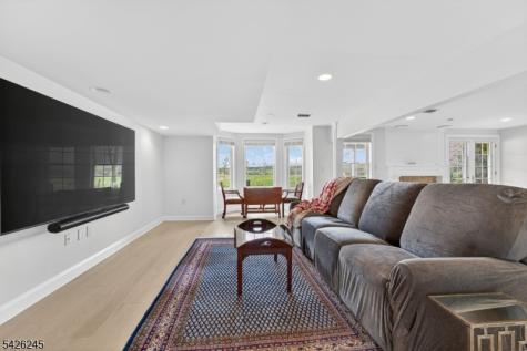 6 Osprey Court Washington NJ 07882