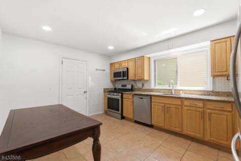 34 Rowland Avenue Hackensack NJ 07601