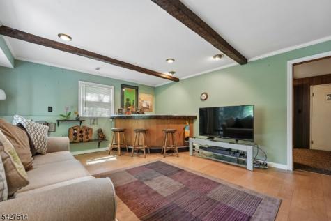 66 Warwick Circle Springfield NJ 07081