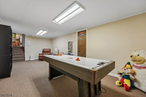 66 Warwick Circle Springfield NJ 07081