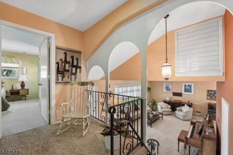 66 Warwick Circle Springfield NJ 07081