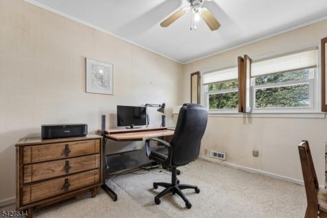 66 Warwick Circle Springfield NJ 07081