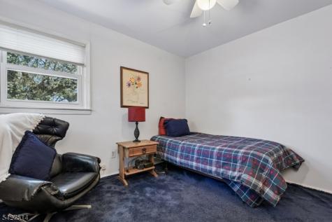 66 Warwick Circle Springfield NJ 07081