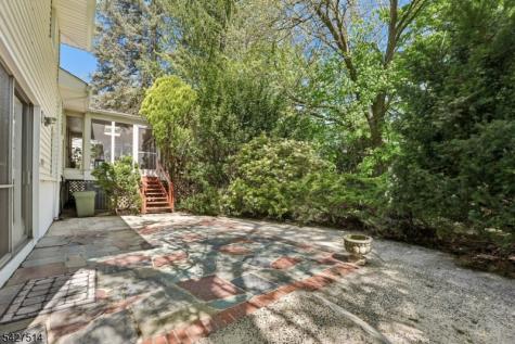66 Warwick Circle Springfield NJ 07081
