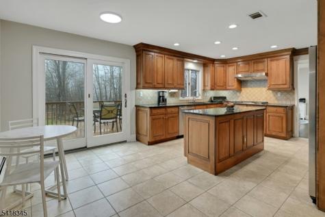 3 Esther Court Chester NJ 07930