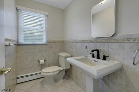 3 Esther Court Chester NJ 07930
