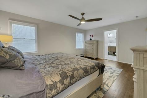 3 Esther Court Chester NJ 07930