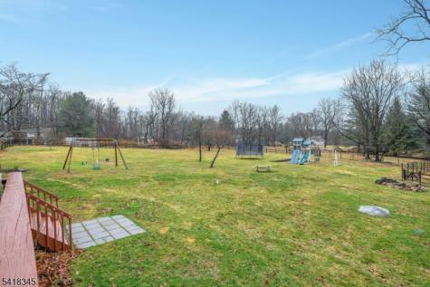 3 Esther Court Chester NJ 07930