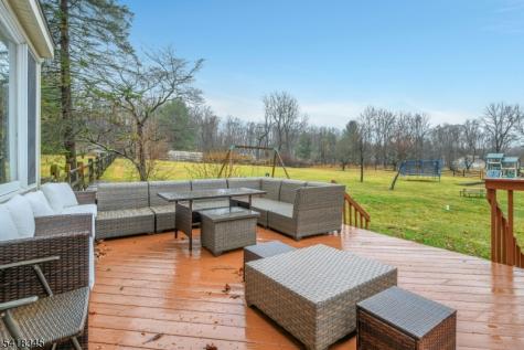 3 Esther Court Chester NJ 07930
