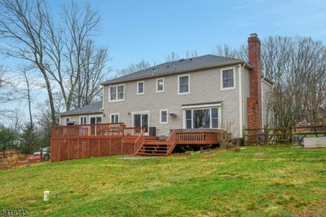 3 Esther Court Chester NJ 07930
