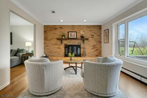 3 Esther Court Chester NJ 07930