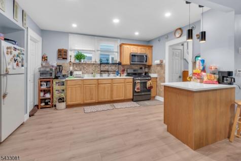269 18TH Avenue Paterson NJ 07504
