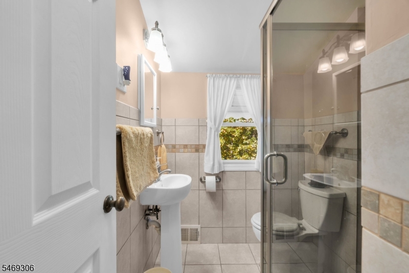 55 Seaman Road West Orange NJ 07052