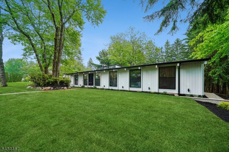28 Fernhill Road Springfield NJ 07081