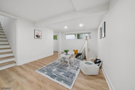 28 Fernhill Road Springfield NJ 07081