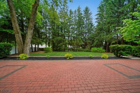 28 Fernhill Road Springfield NJ 07081