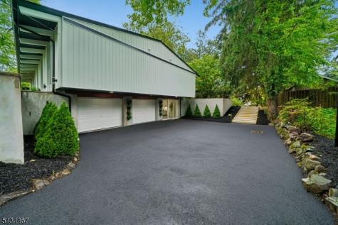 28 Fernhill Road Springfield NJ 07081