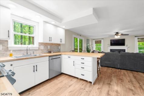 219 Buckley Avenue White NJ 07863