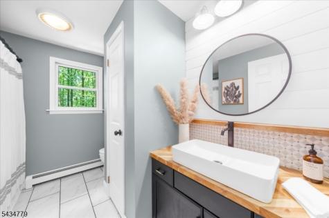 219 Buckley Avenue White NJ 07863