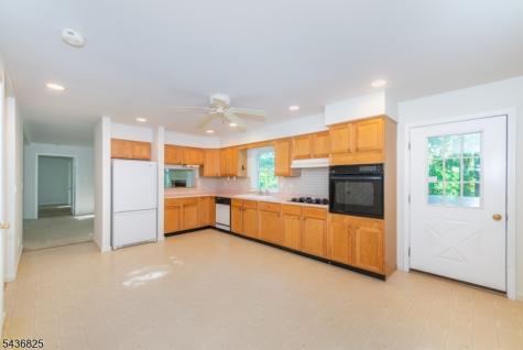12 Sharrer Road Lebanon NJ 08826