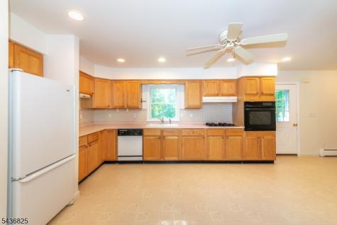 12 Sharrer Road Lebanon NJ 08826