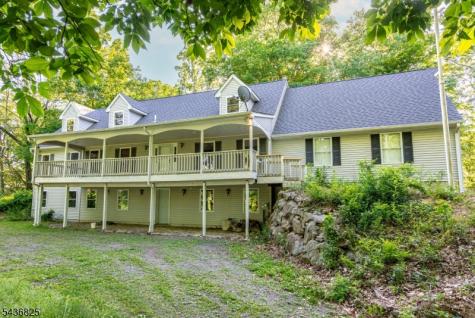 12 Sharrer Road Lebanon NJ 08826