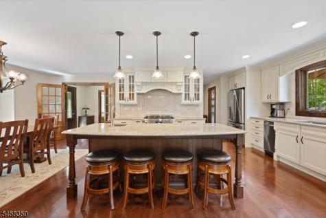 74 Grayrock Road Clinton NJ 08809