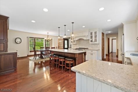 74 Grayrock Road Clinton NJ 08809
