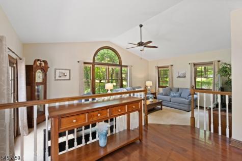 74 Grayrock Road Clinton NJ 08809