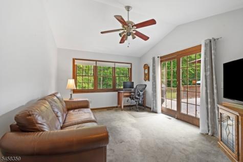 74 Grayrock Road Clinton NJ 08809