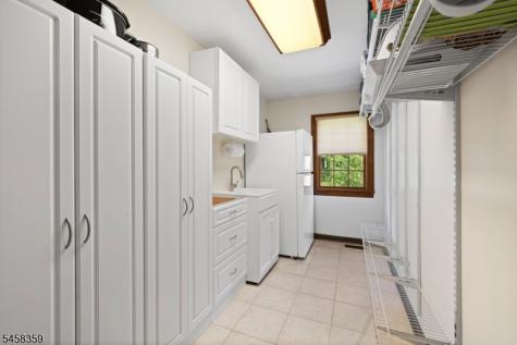 74 Grayrock Road Clinton NJ 08809