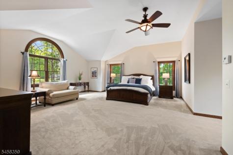 74 Grayrock Road Clinton NJ 08809