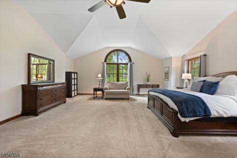74 Grayrock Road Clinton NJ 08809