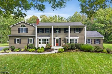 74 Grayrock Road Clinton NJ 08809